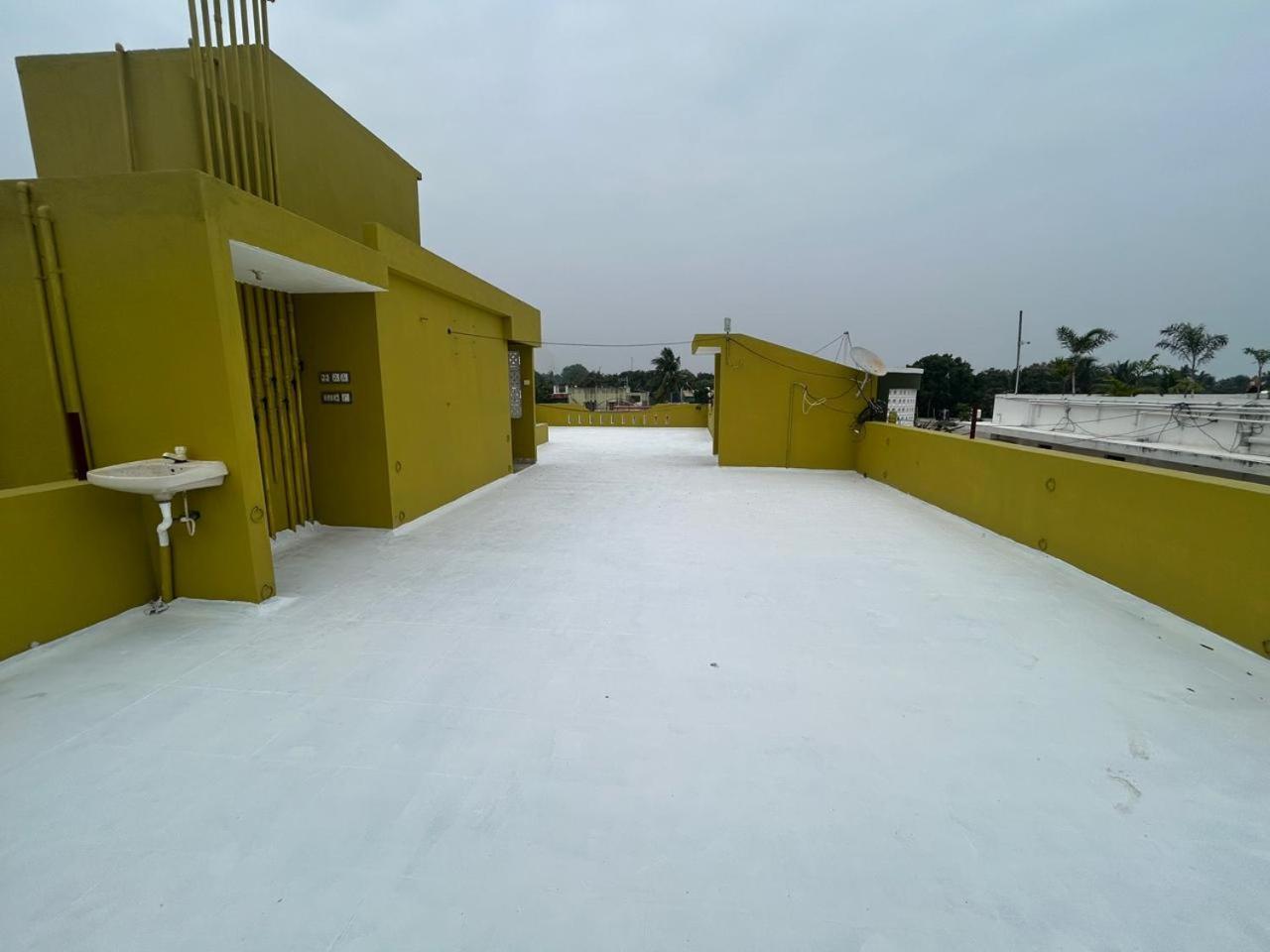 Отель Eagle Nest Residency Kottakuppam Экстерьер фото