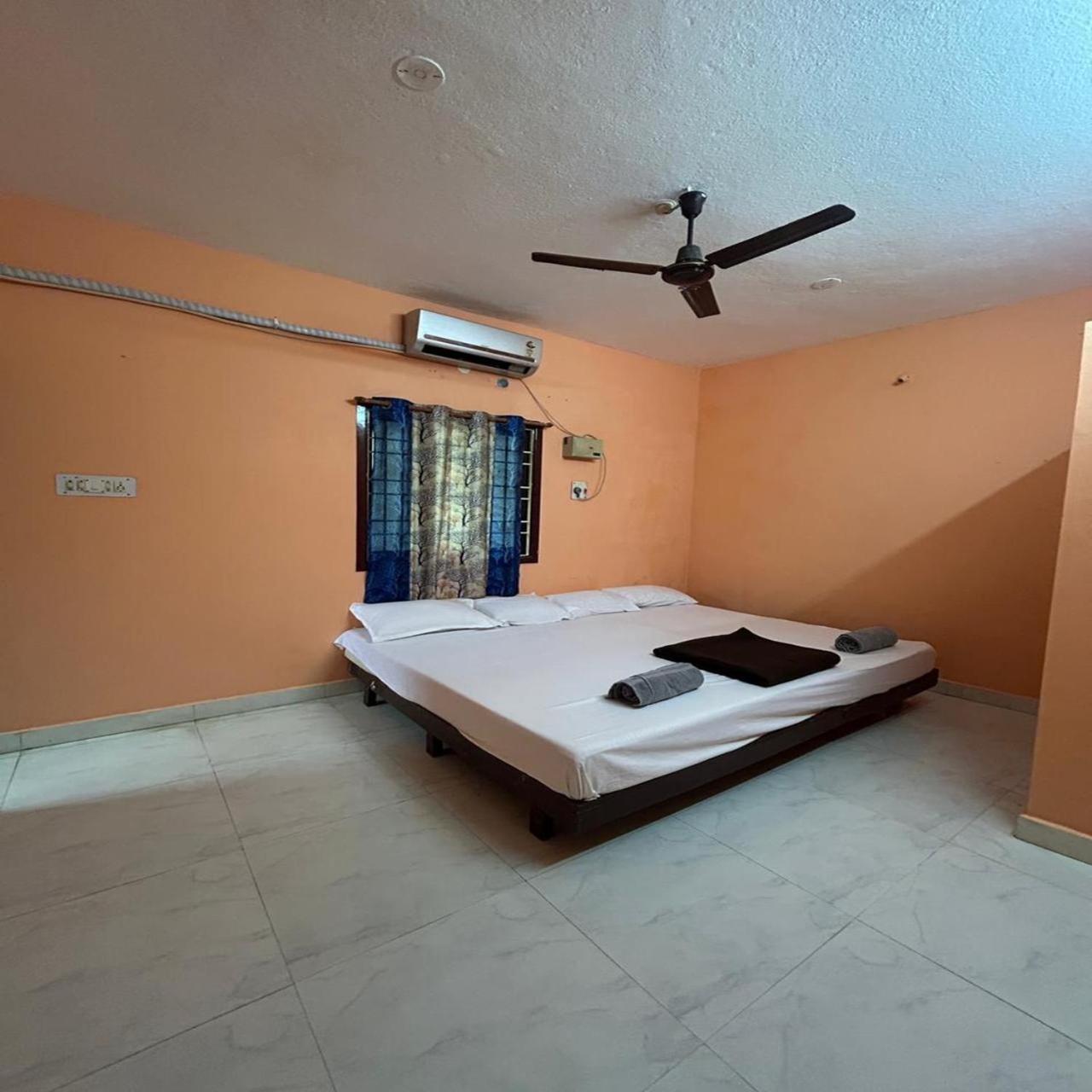 Отель Eagle Nest Residency Kottakuppam Экстерьер фото